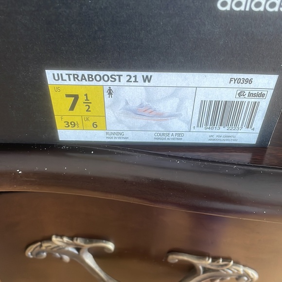Ultraboost 21 W, size 7.5 - Picture 2 of 6
